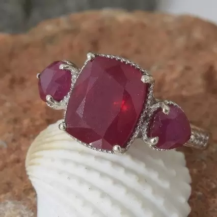 corundum-gemstone-family